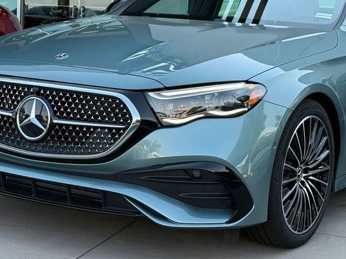 New 2026 Mercedes-Benz E 450 4MATIC Sedan image 2