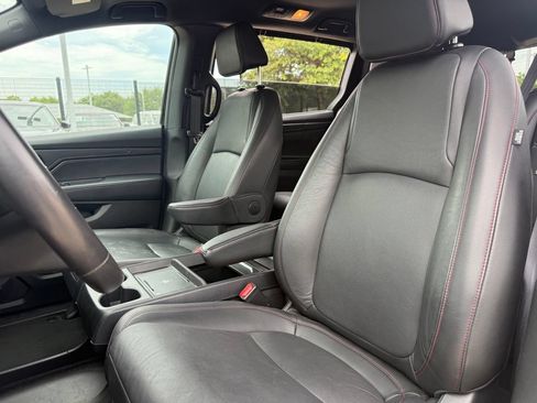 Used 2025 Honda Odyssey Sport-L image 14