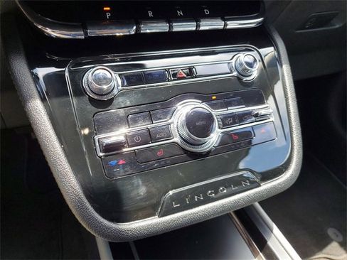 Certified 2021 Lincoln Corsair Standard image 30