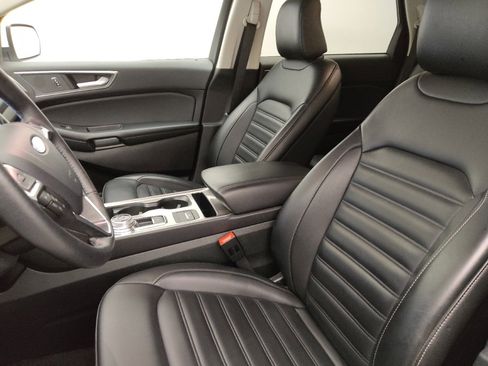 Used 2024 Ford Edge SEL image 17