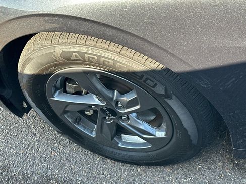 Used 2024 Kia K5 LXS FWD image 3