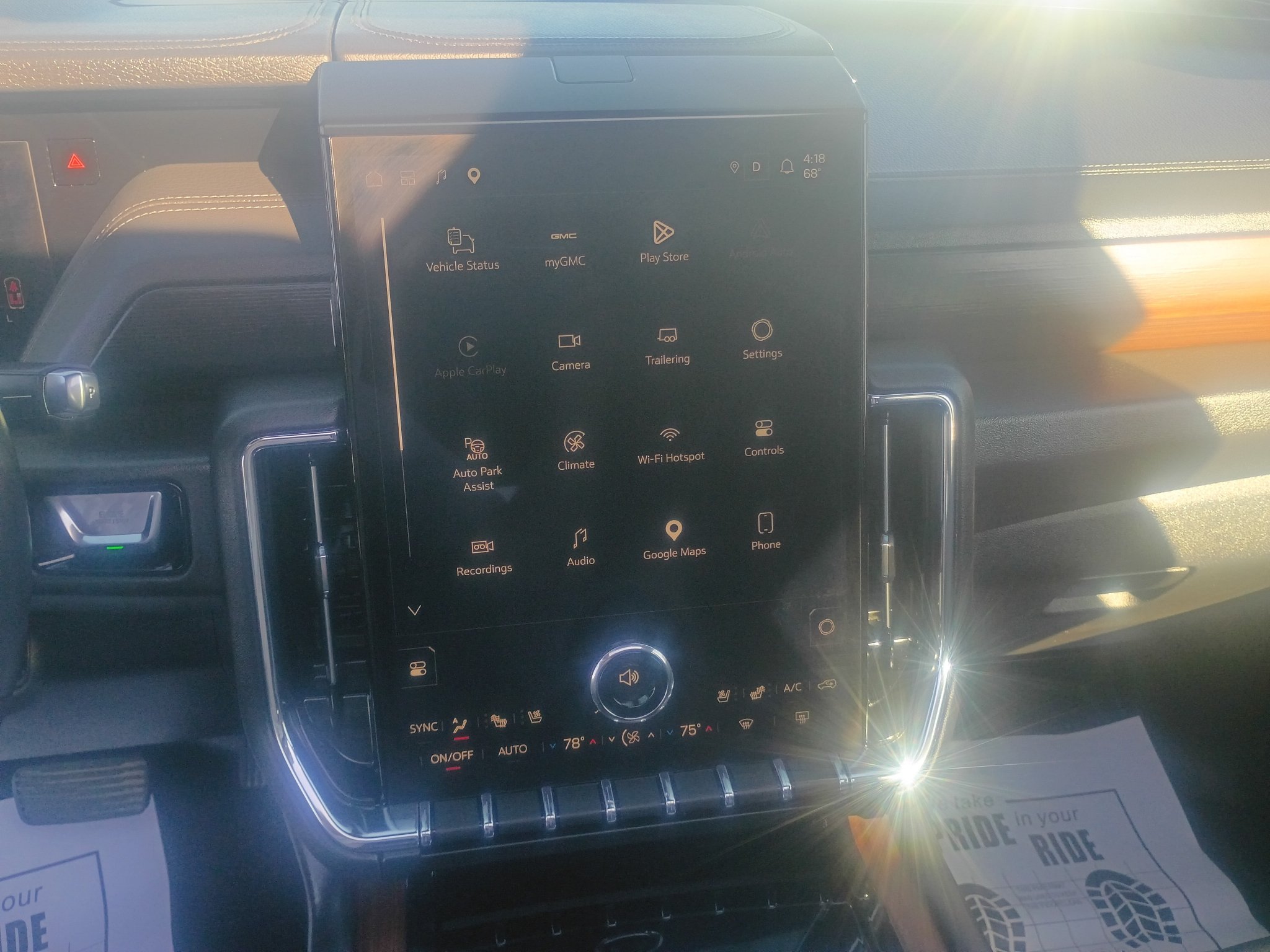 Used 2026 GMC Yukon XL Denali w/ Sun & Power Step Package AWD/4WD image 17