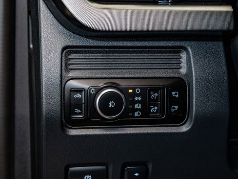 Used 2026 Ford F250 Platinum image 21