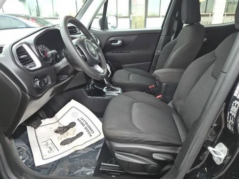 Used 2019 Jeep Renegade Sport w/ Sport Appearance Group image 12