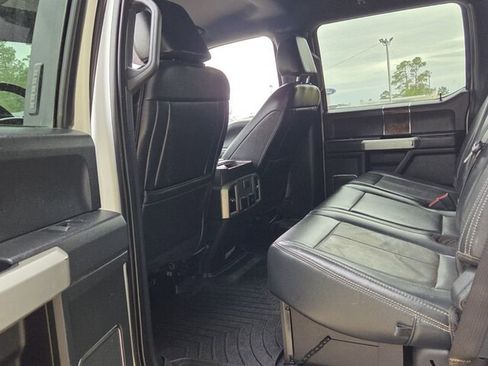 Certified 2022 Ford F250 Lariat w/ Lariat Ultimate Package AWD/4WD image 8