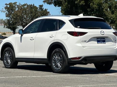 Used 2017 MAZDA CX-5 Touring w/ Preferred Equipment Package FWD image 5