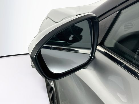 Used 2024 Mitsubishi Outlander SE AWD/4WD image 16