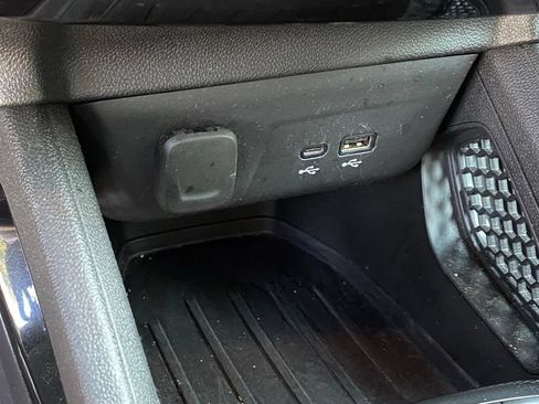 Used 2025 Chevrolet TrailBlazer LT FWD image 18