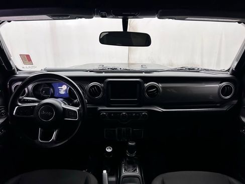 Used 2019 Jeep Wrangler Unlimited Sahara w/ Safety Group image 21