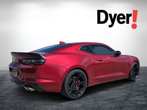Certified 2021 Chevrolet Camaro SS RWD image 3