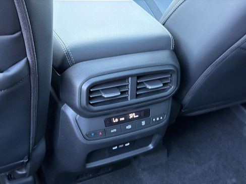 New 2025 Honda Pilot Touring image 19