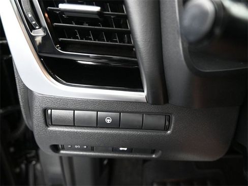 Used 2022 Nissan Rogue SL w/ SL Premium Package image 22