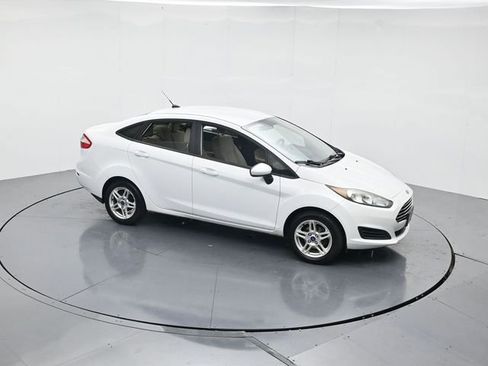 Used 2018 Ford Fiesta SE image 39