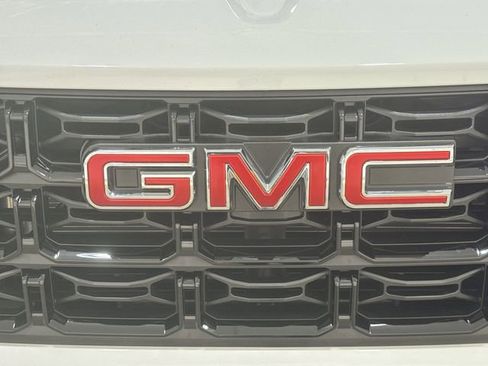 New 2026 GMC Canyon Elevation RWD image 32