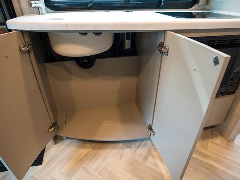 Used 2023 Mercedes-Benz Sprinter 4500 image 36