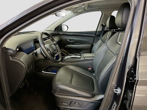 Used 2023 Hyundai Tucson Limited w/ Winter Package image 13