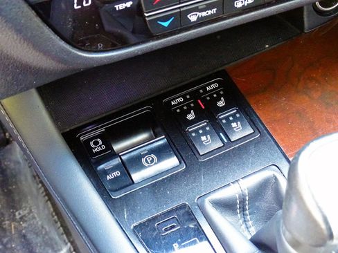 Used 2019 Lexus RX 450h AWD w/ Navigation Package image 38
