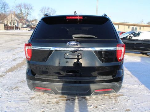 Used 2018 Ford Explorer FWD image 5