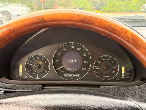 Used 2008 Mercedes-Benz CLK 350 Coupe image 36