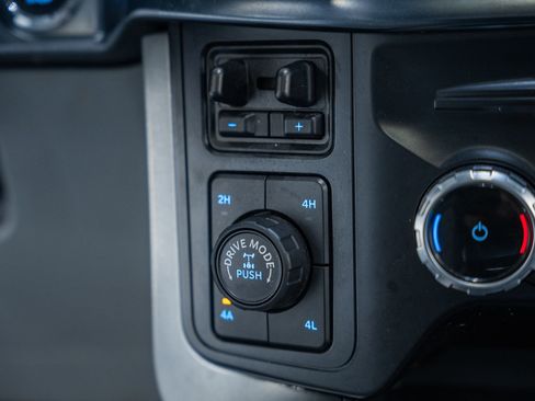 Used 2023 Ford F150 Limited image 34