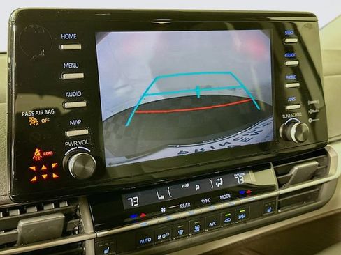 Certified 2024 Toyota Sienna XLE image 16