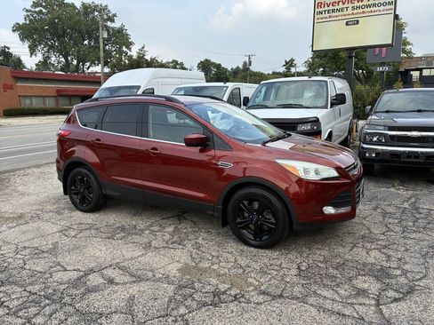 Used 2016 Ford Escape SE w/ Equipment Group 201A AWD/4WD image 14