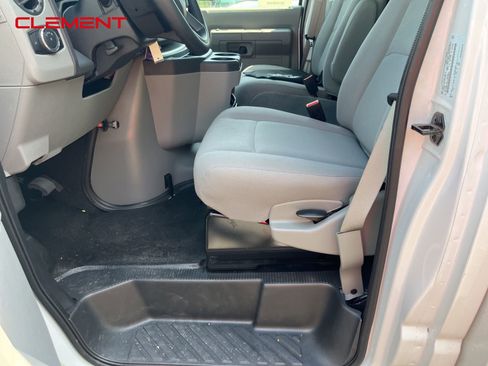 New 2026 Ford E-350 and Econoline 350 Super Duty w/ Power Equipment Group image 22