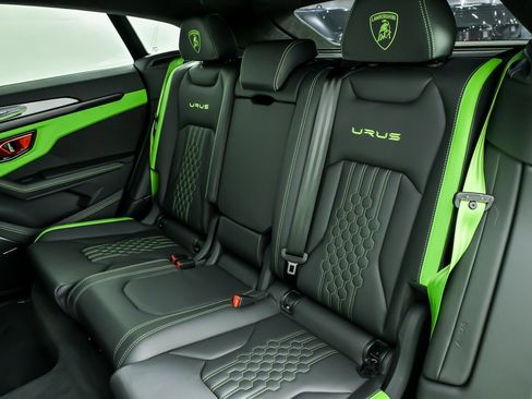 Used 2023 Lamborghini Urus S image 25