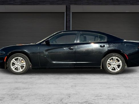 Used 2022 Dodge Charger SXT image 7