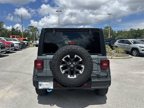 Used 2024 Jeep Wrangler Unlimited Rubicon 4xe image 4