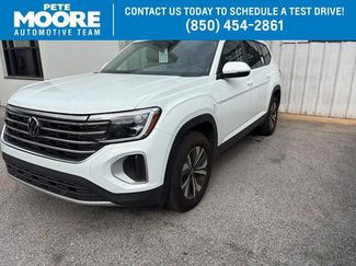 Certified 2025 Volkswagen Atlas SE video 1