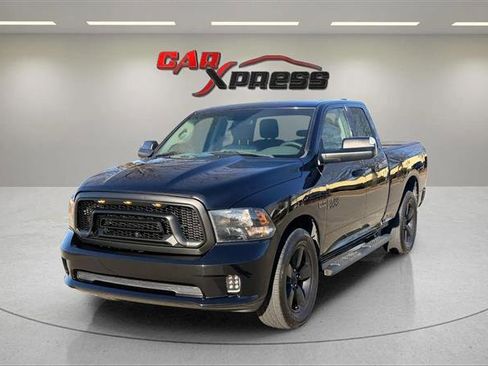 Used 2018 RAM 1500 Express w/ Black Ram 1500 Express Group image 16
