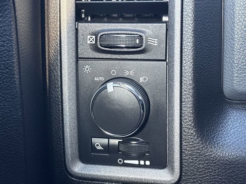 Used 2016 RAM 3500 Tradesman w/ Cold Weather Group image 27