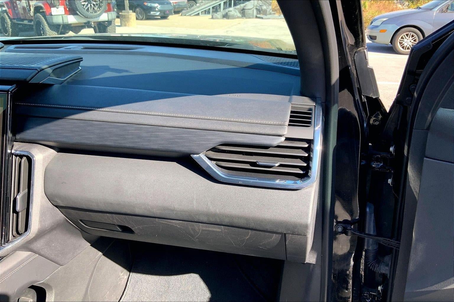 Used 2025 GMC Acadia Elevation AWD/4WD image 15
