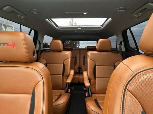 Used 2020 GMC Acadia AT4 w/ GMC Pro Grade Package AWD/4WD image 11