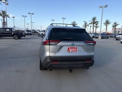 Used 2019 Toyota RAV4 XLE w/ Convenience Package AWD/4WD image 6
