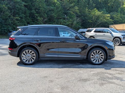 Used 2023 Lincoln Corsair Reserve FWD image 10