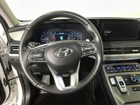 Used 2022 Hyundai Palisade SEL w/ 8P Bench Seat Package AWD/4WD image 14