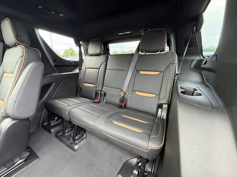Used 2024 GMC Yukon AT4 AWD/4WD image 25