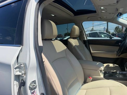 Used 2017 Subaru Outback 2.5i Limited AWD/4WD image 31