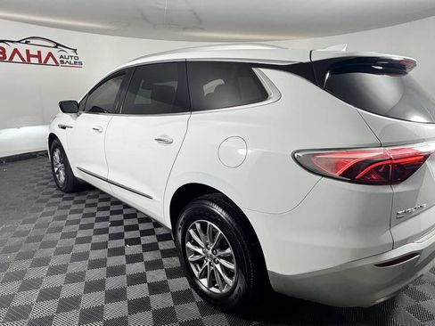 Used 2023 Buick Enclave Essence AWD/4WD image 4
