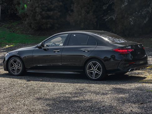 Used 2022 Mercedes-Benz C 300 4MATIC Sedan w/ AMG Line w/ Night Package image 5
