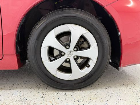 Used 2013 Toyota Prius Three image 28
