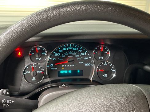 Used 2023 Chevrolet Express 3500 LS RWD image 25