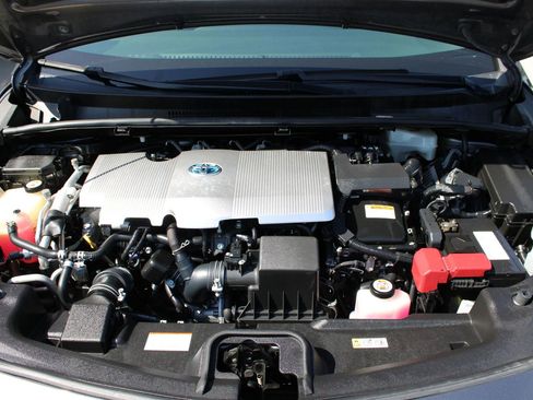 Used 2018 Toyota Prius Prime Premium w/ Carpet Mat Package FWD image 30