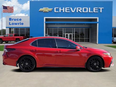 Used 2023 Toyota Camry XSE FWD image 6