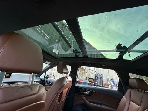 Used 2018 Audi Q7 3.0T Premium Plus w/ Premium Plus Package image 41