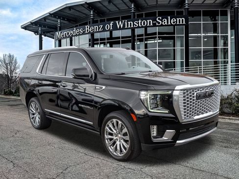 Used 2022 GMC Yukon Denali w/ Denali Premium Package image 1