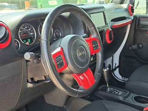Used 2016 Jeep Wrangler Sport w/ Connectivity Group AWD/4WD image 7