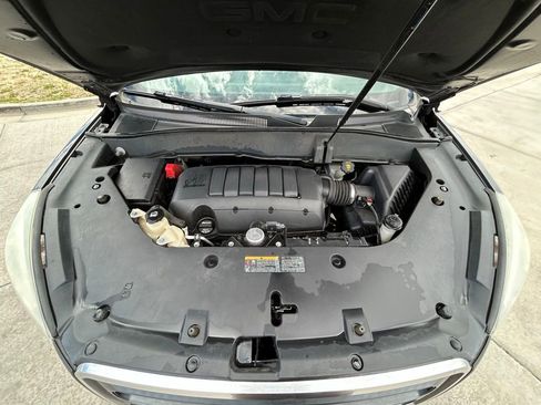 Used 2015 GMC Acadia SLE image 33